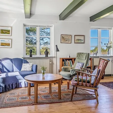Semesterbostad Ibbe - 3-5km From The Sea By Interhome *